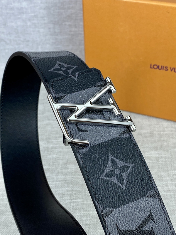 激安ルイヴィトンベルト背面デザイン